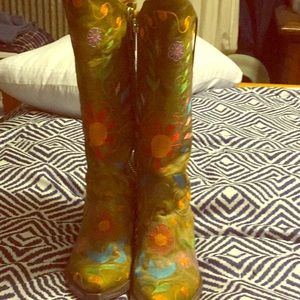 Old Gringo green flower western boots